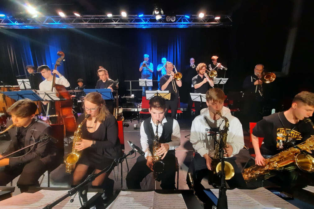 Big Band des PGU & Alexandra Zhernova Ukraine Ensemble